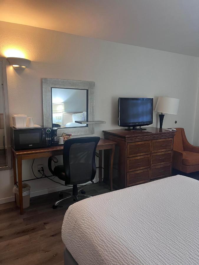 Ramada By Wyndham Hotel